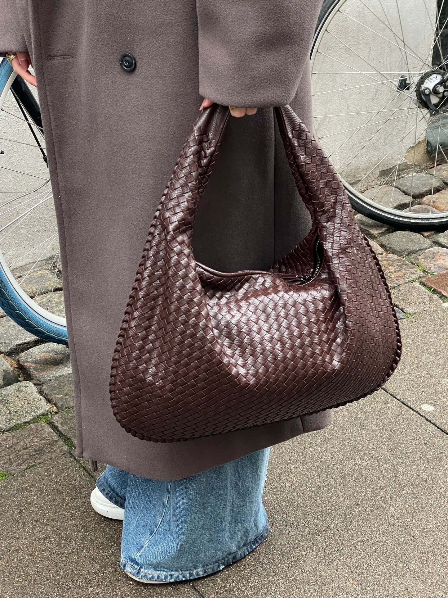 Amelia Strukturerad Axelväska