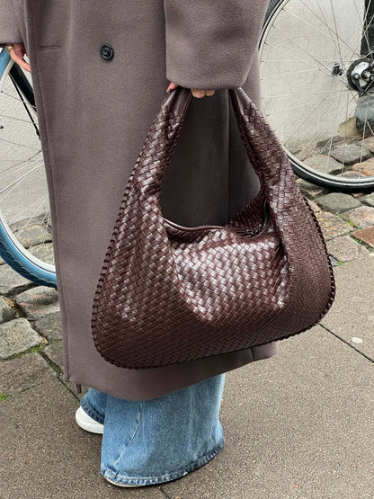 Amelia Strukturerad Axelväska