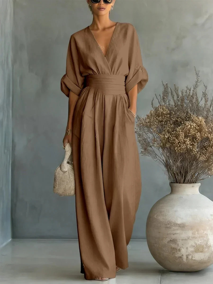Elegant jumpsuit med V-ringning och hög midja